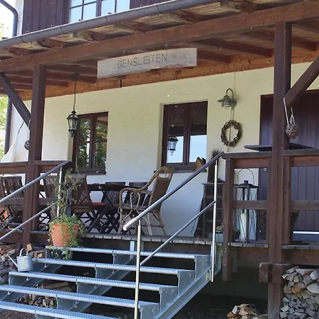 Pensión Gensleiten 3*